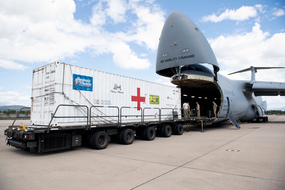 Travis delivers aid to Honduras