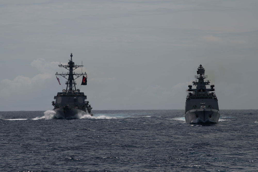 Nimitz CSG, Indian Navy conduct joint operations