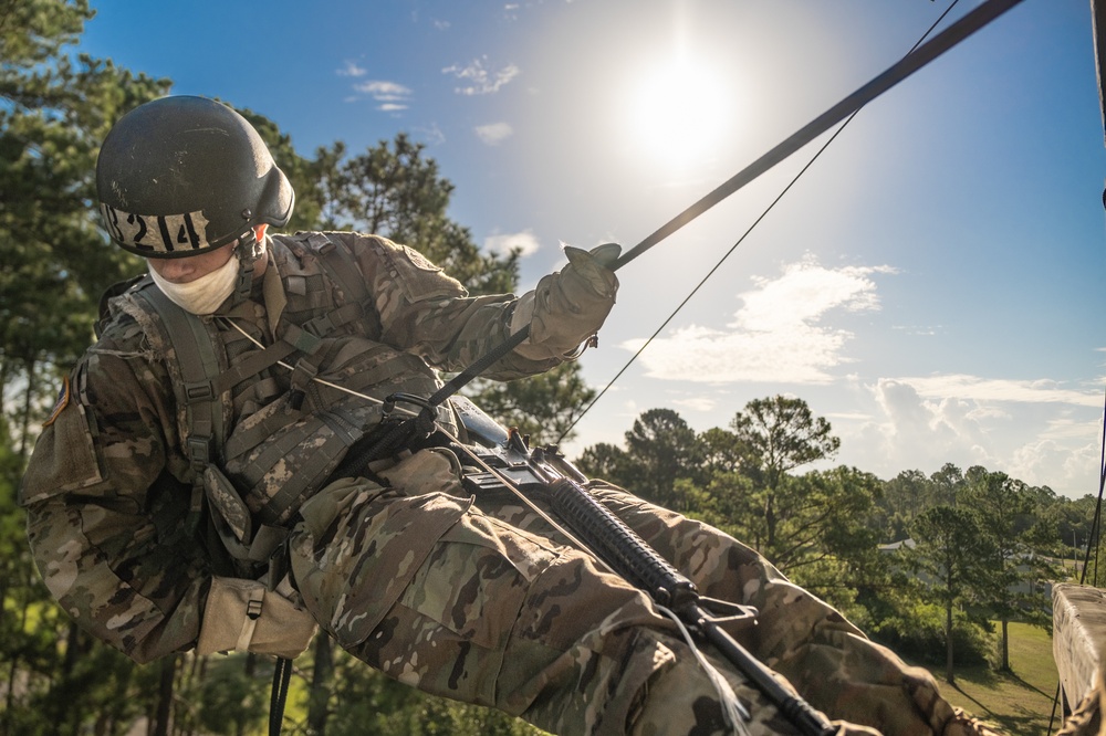 Florida Army National Guard Soldiers participate in Air Assault course