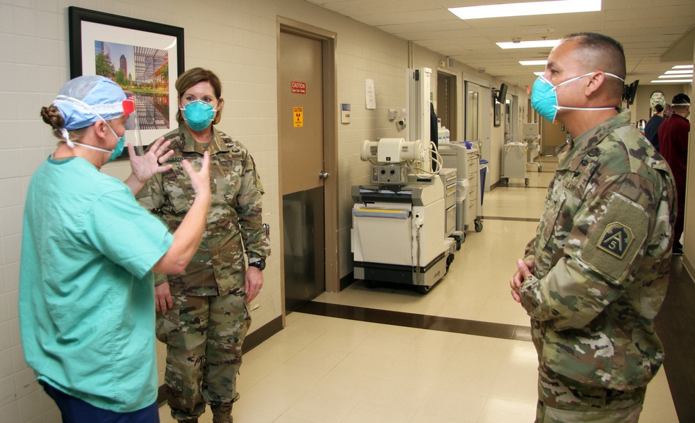 Military leaders visit local San Antonio hospitals