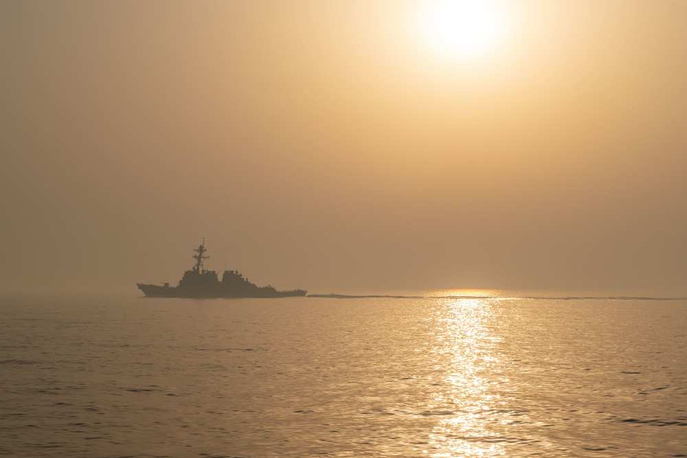 Truxtun Conducts Operations in the 5th Fleet Area of Operations