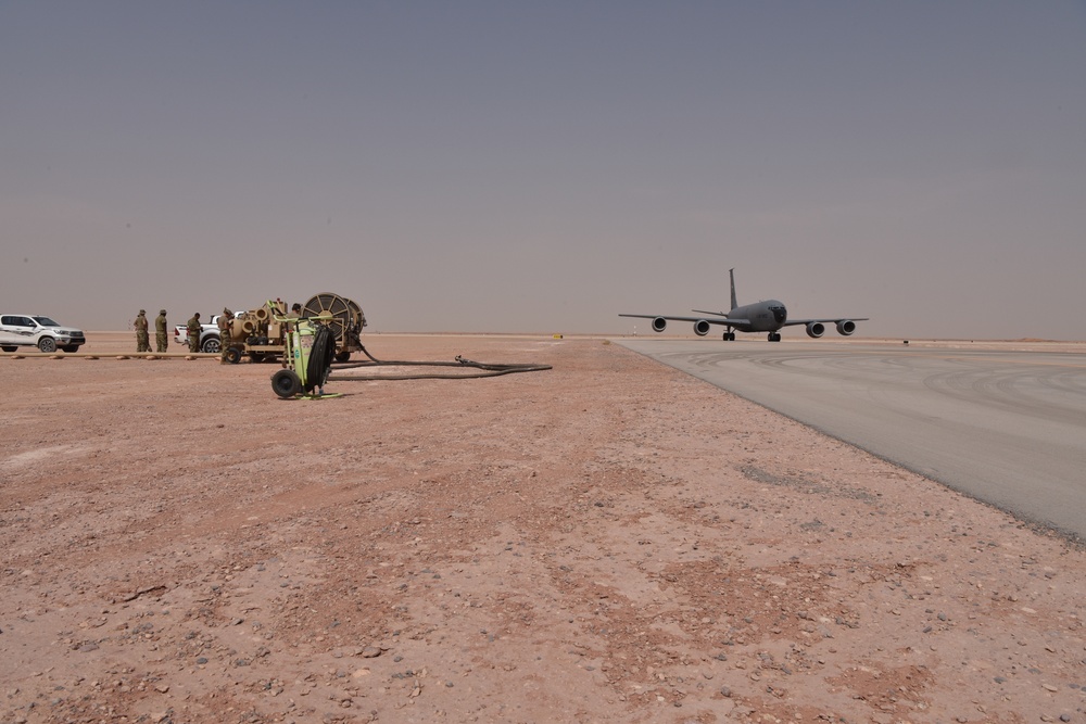387th ELRS installs rapid refuel line on flightline