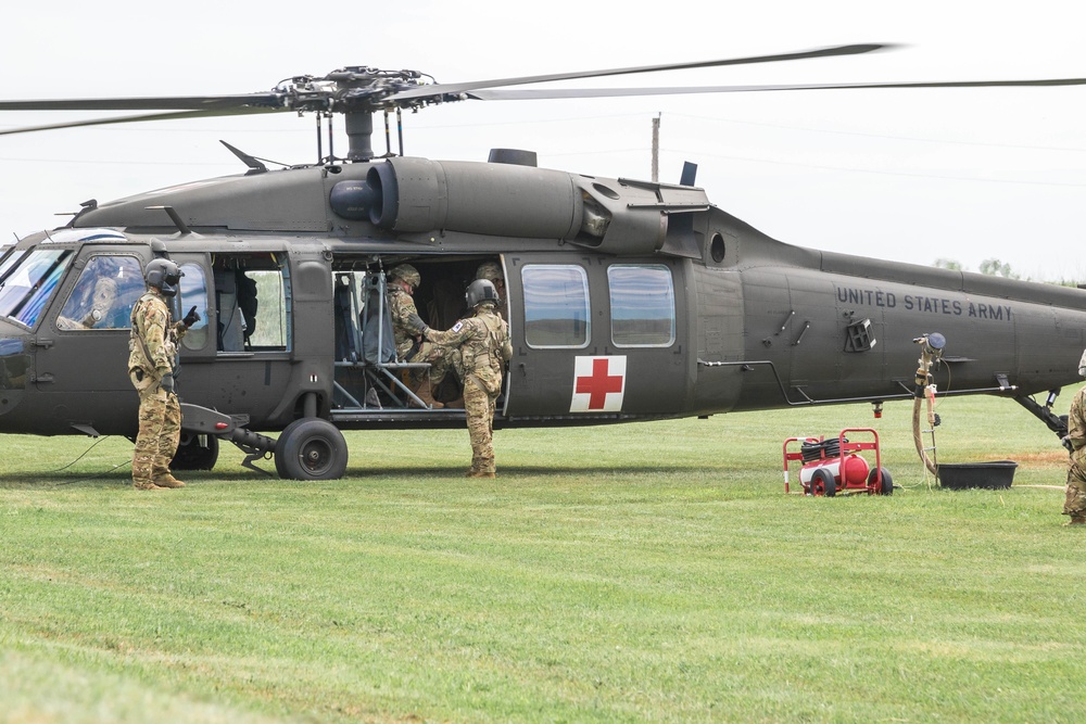 Soldiers conduct refueling operations