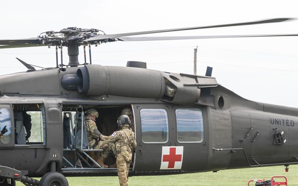 Soldiers conduct refueling operations