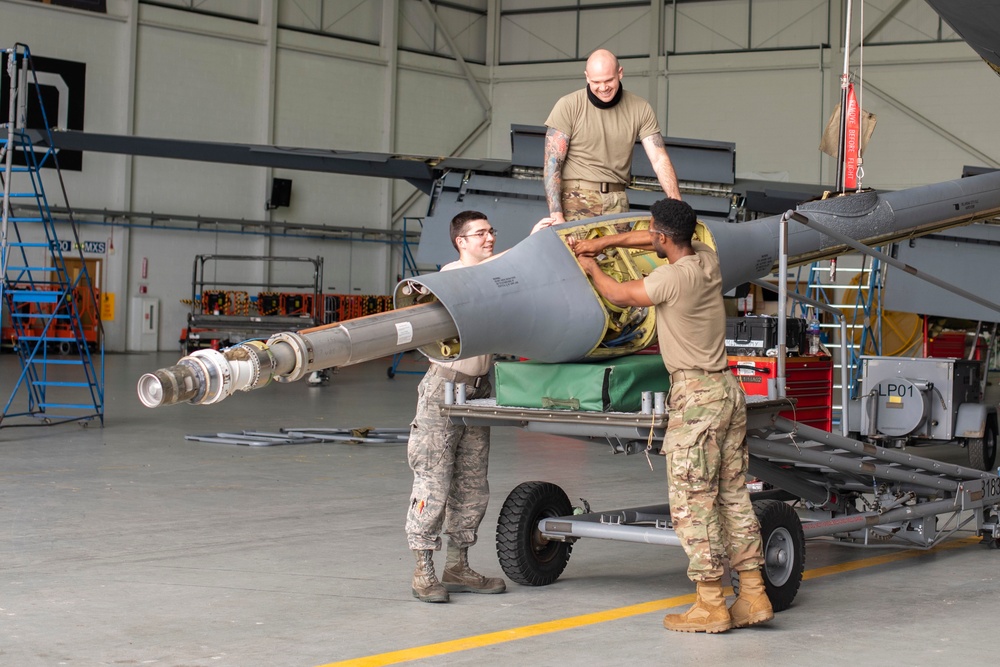 100th MXS Hydraulics section makes large impact through boom maintenance