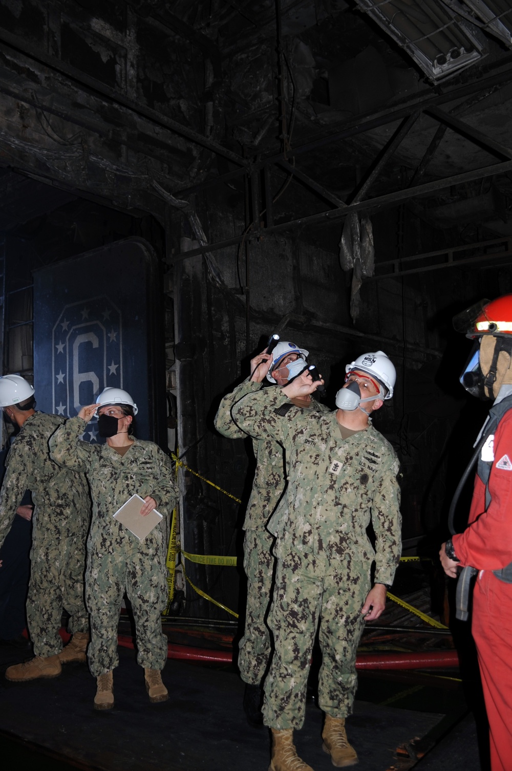 MCPON Visits Bonhomme Richard