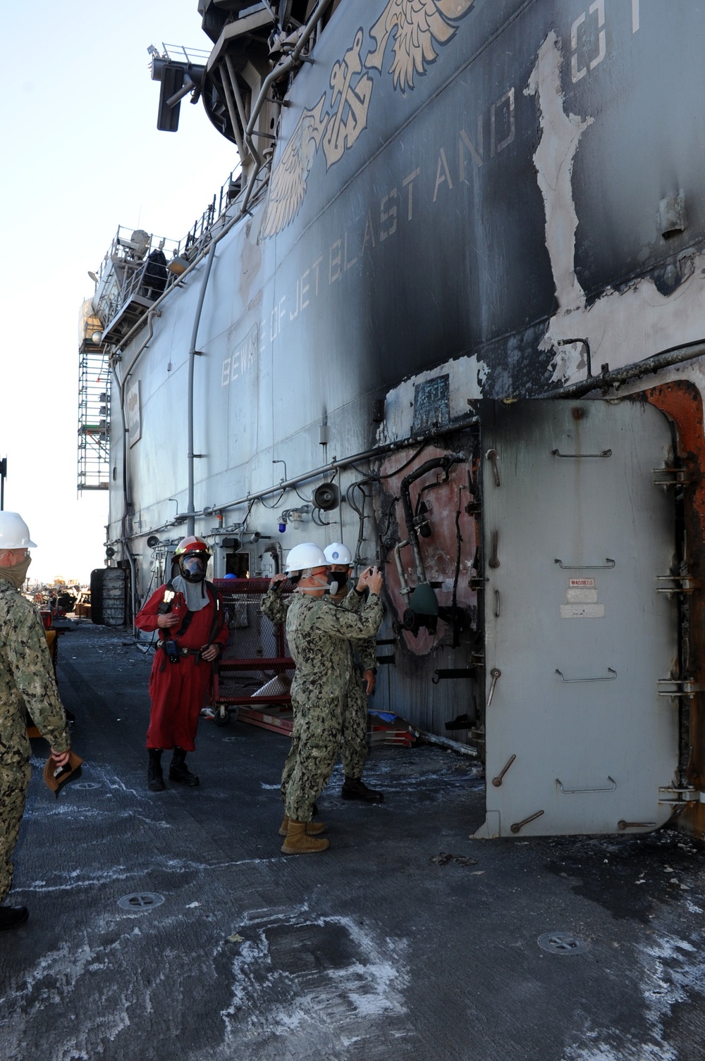 MCPON Visits Bonhomme Richard