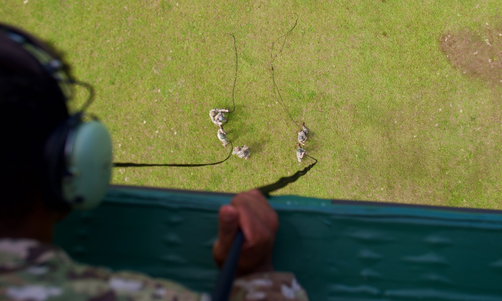 Florida Army National Guard Soldiers participate in Air Assault course