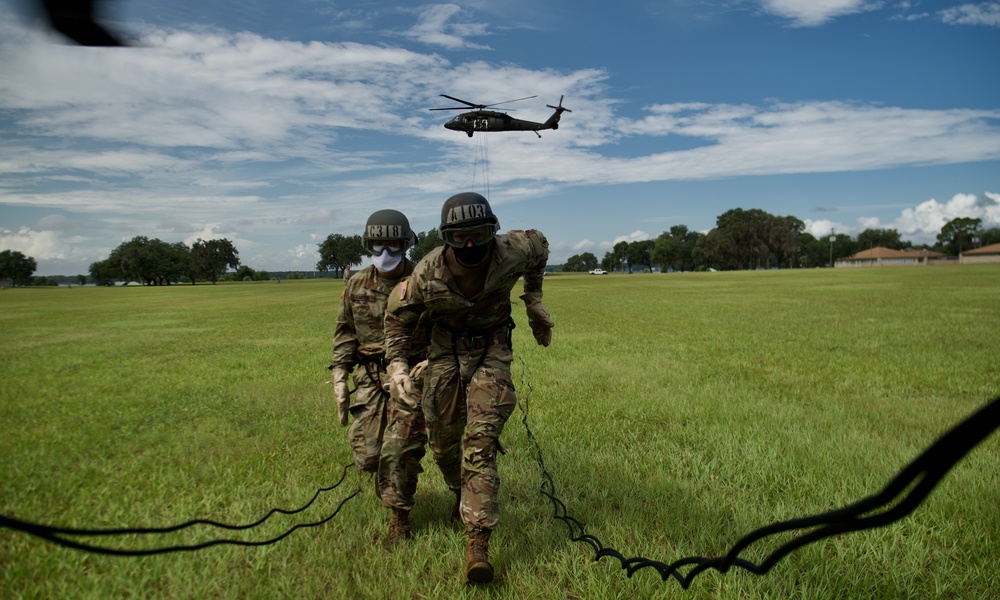 Florida Army National Guard Soldiers participate in Air Assault course