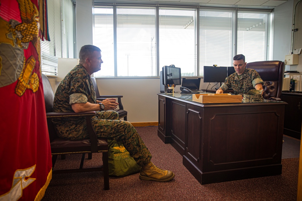 Maj. Gen. Cederholm visits MACG-28