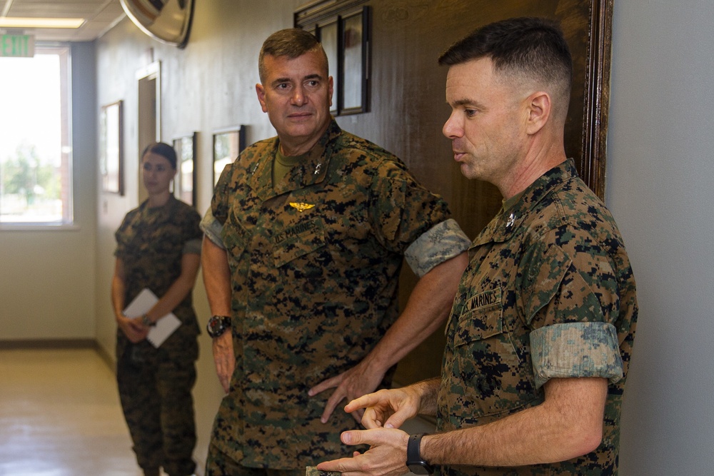 Maj. Gen. Cederholm visits MACG-28