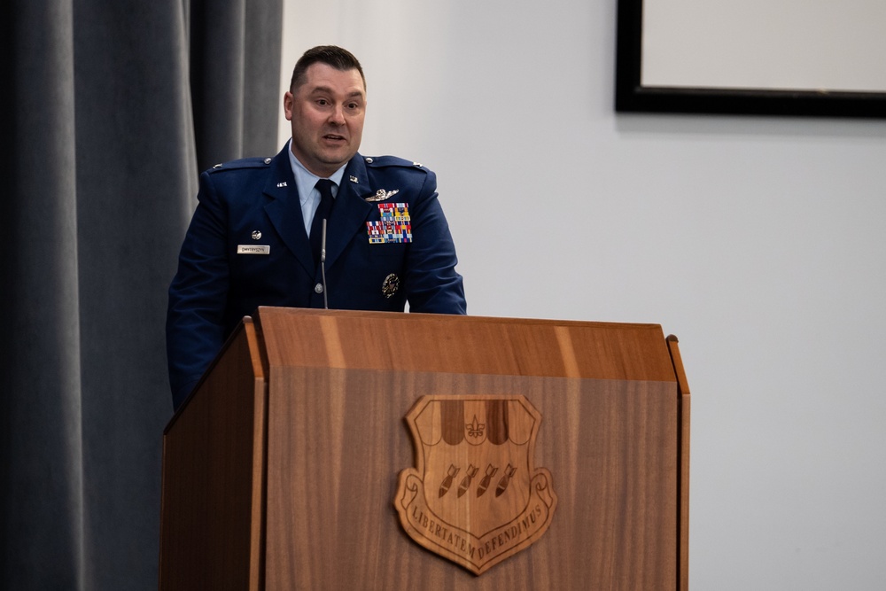2nd BW welcomes new commander