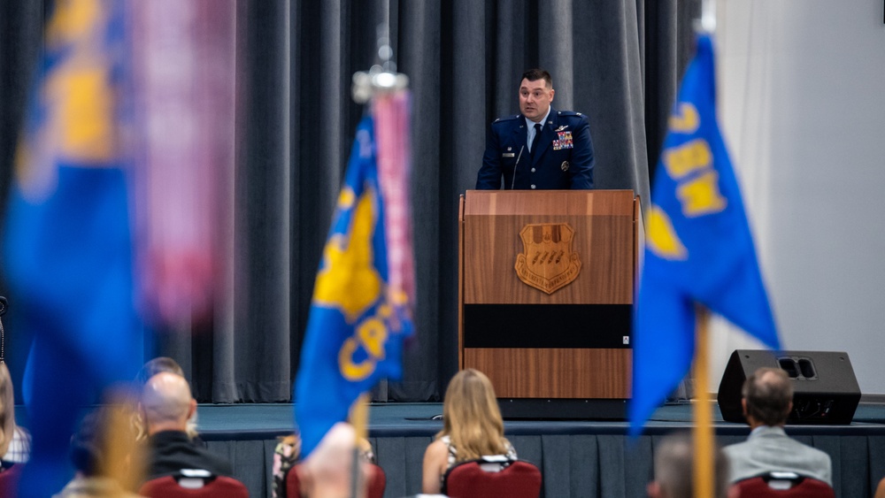 2nd BW welcomes new commander