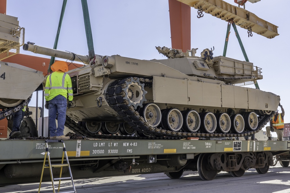 RailOps transports divested tanks and other heavy equipment from USMC to Army