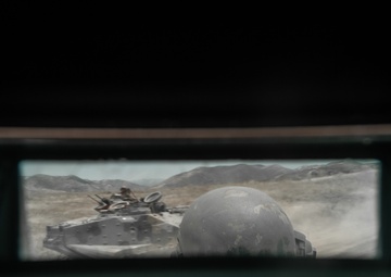 AAV Commander Course navigates through Pendleton