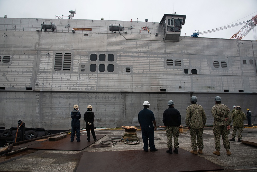 FLEET ACTIVITIES YOKOSUKA DRY DOCK OPERATIONS