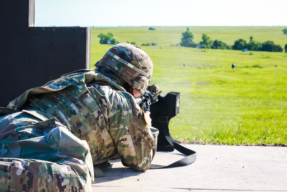 1st Infantry Division Soldiers perform rifle marksmanship qualifications