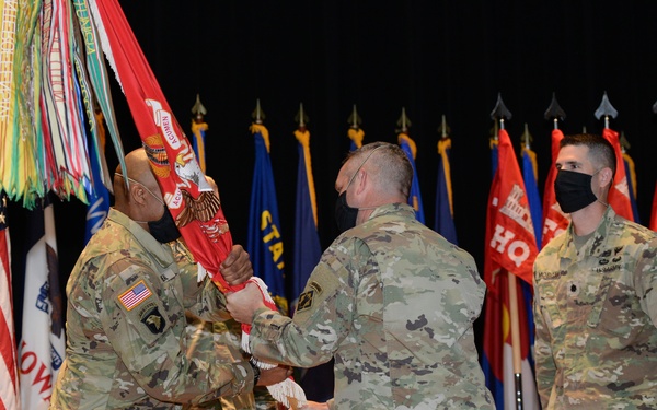 19th Engineer Battalion changes command at indoor ceremony