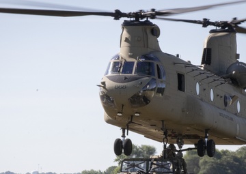 Iowa and North Dakota National Guard team up for sling-load training