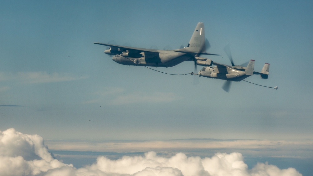 DVIDS - Images - VMM-363 conducts tactical air-to-air refueling ...