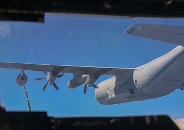 VMM-363 conducts tactical air-to-air refueling exercise