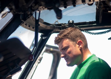 Rafael Peralta, HSM 49 Sailors Conduct Preflight Checks