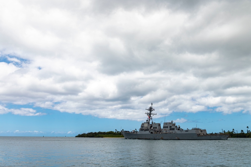 Pearl Harbor Ships Sortie in Response to Hurricane Douglas