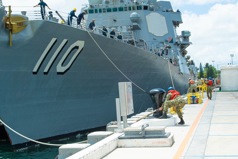 U.S. Navy Ships Get Underway in Preparation for Hurricane Douglas