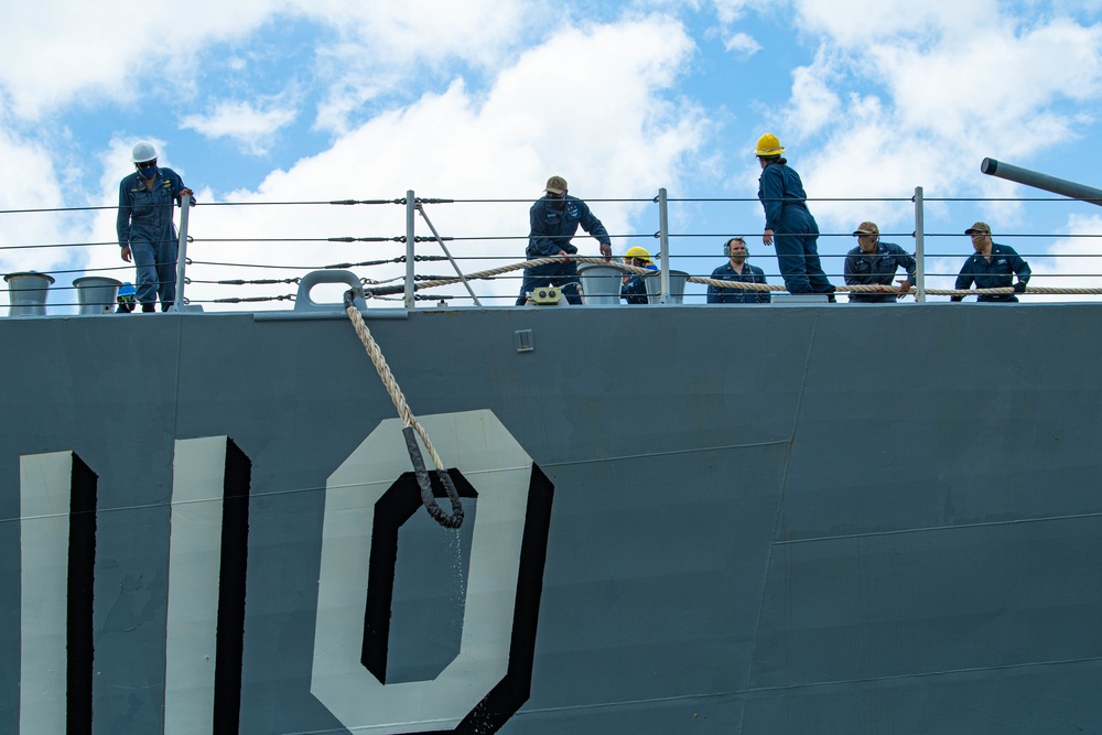 U.S. Navy Ships Get Underway in Preparation for Hurricane Douglas