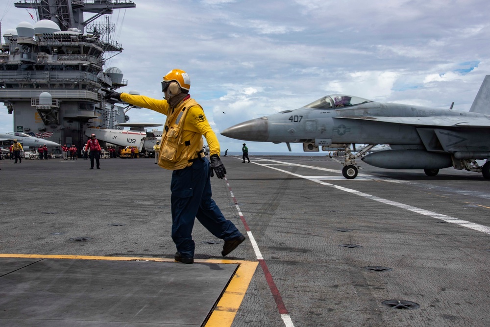 USS Ronald Reagan (CVN 76) Flight Operations