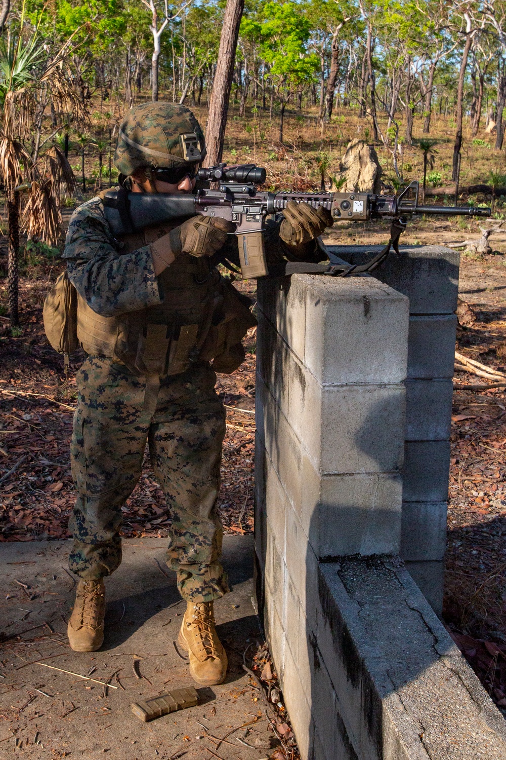 Marines snap in on pop-up target range