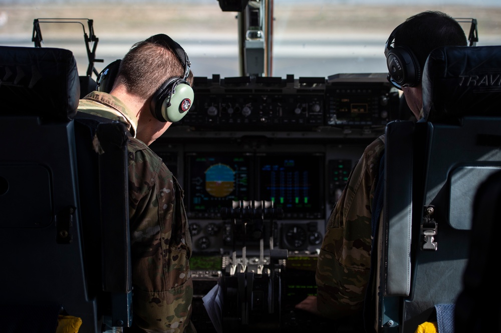 C-17s Move Cargo Through AFCENT AOR