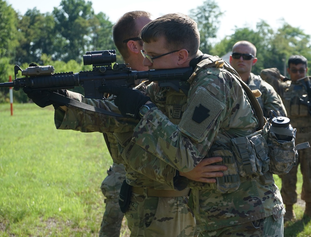 1/109th IN Soldiers train in short-range marksmanship