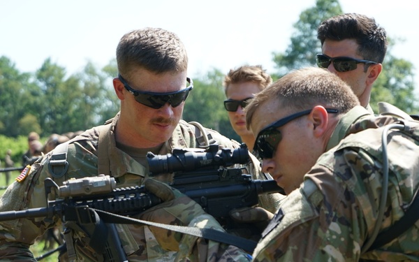 1/109th IN Soldiers train in short-range marksmanship