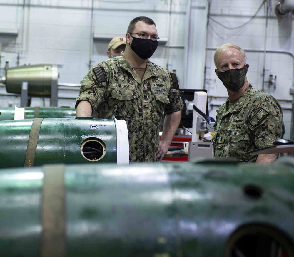 Commander, U.S. Submarine Forces Tours Navy Submarine Torpedo Facility Yorktown