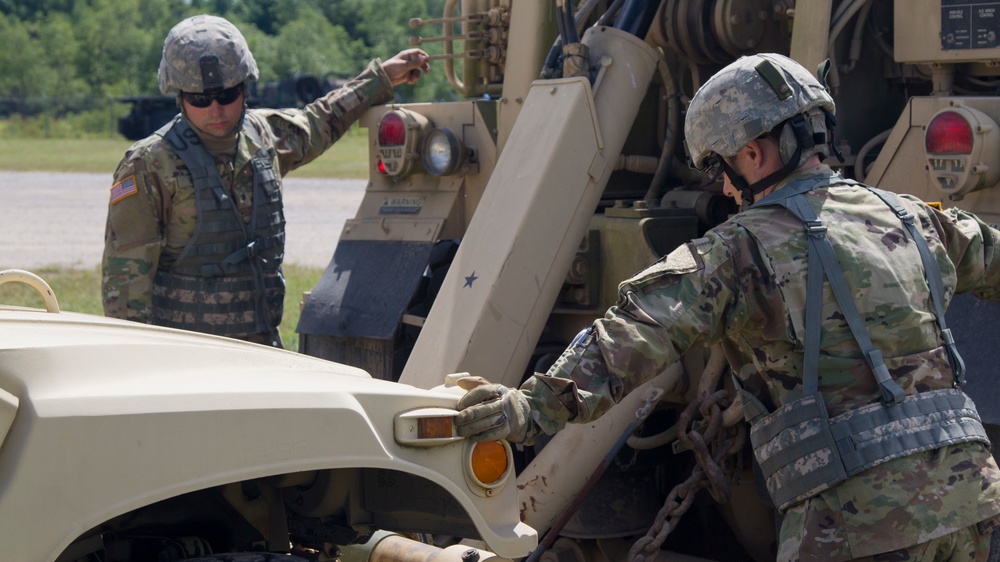 The 1073rd Support Maintenance Company Trains to Recover a Vehicle in the Field
