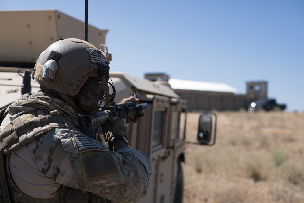 Green Berets hone tactics alongside SOF enablers