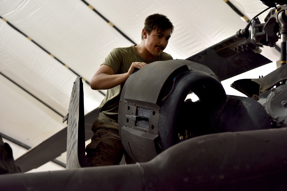 UH-60 Blackhawk maintainers keep helicopters flying