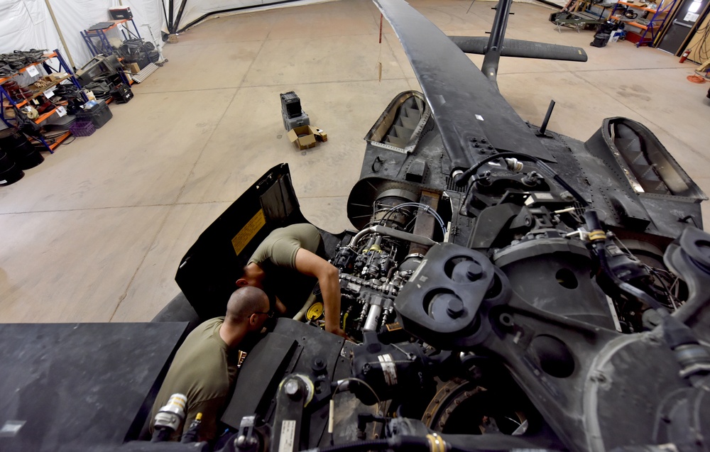UH-60 Blackhawk maintainers keep helicopters flying