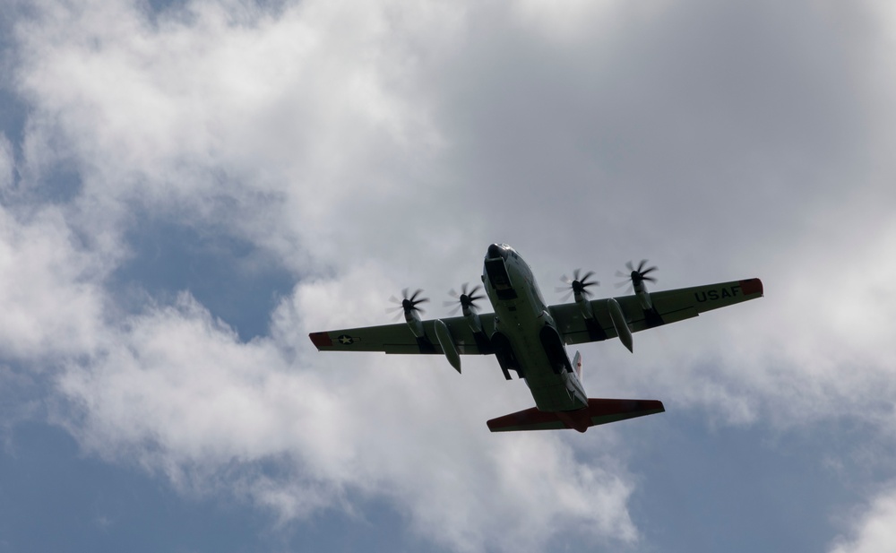 427th BSB Conducts CDS Airdrop Training