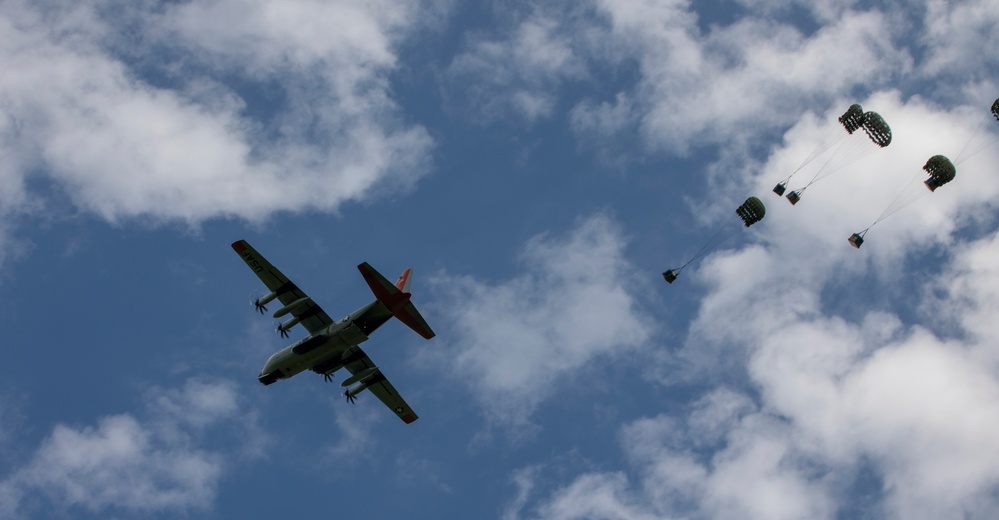 427th BSB Conducts CDS Airdrop Training