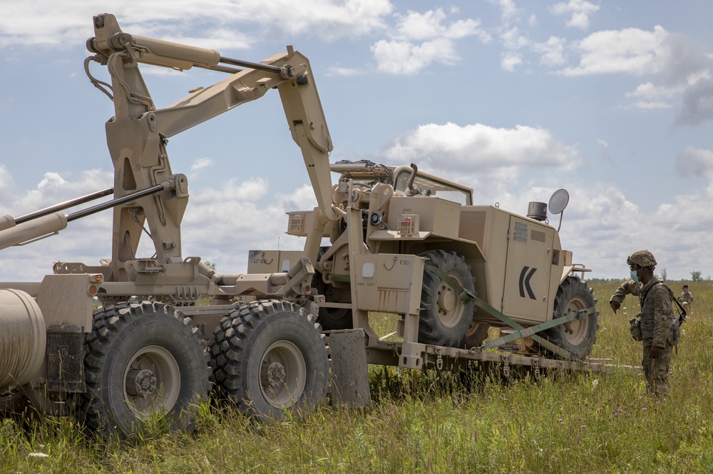 427th BSB Conducts CDS Airdrop Training