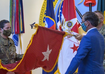 Lieutenant General Jody J. Daniels Assumes Command of U.S. Army Reserve