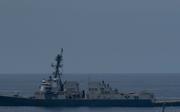 USS Halsey Completes PASSEX with Guatemalan Navy