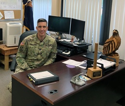 First Army battalion commander does it the ‘write’ way