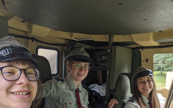 Soldiers stationed in Poland share experiences with local scouts