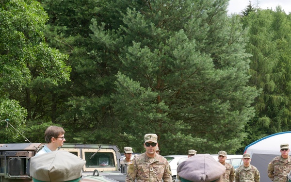 Soldiers stationed in Poland share experiences with local scouts