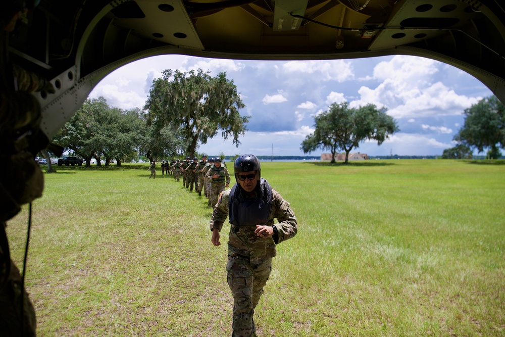 Florida National Guard Soldiers Helo-Cast in Kingsley Lake