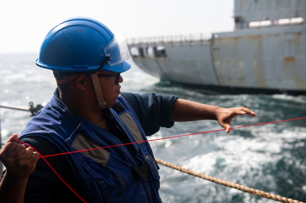 Vella Gulf Conducts Operations in the Gulf of Aden