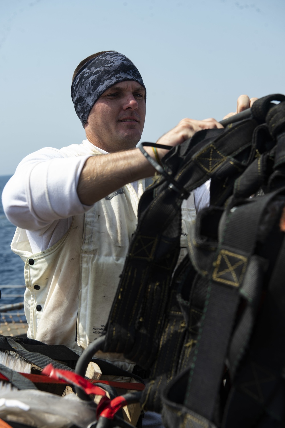 Vella Gulf Conducts Operations in the Red Sea